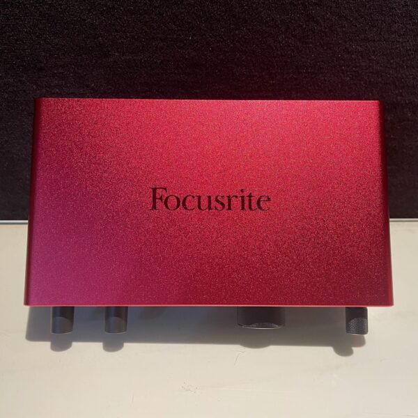 Focusrite Scarlett 2I2 Studio 4th 錄音介面套組 第四代：圖片 3