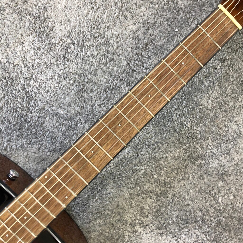 Fender CC-60S