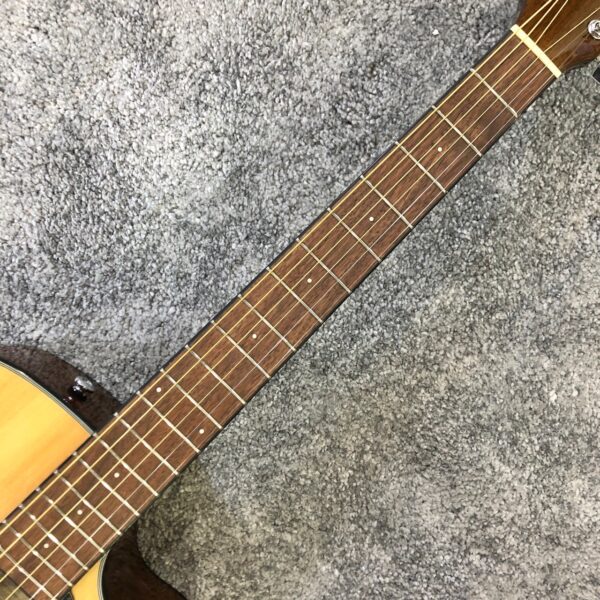 Fender CC-60SCE