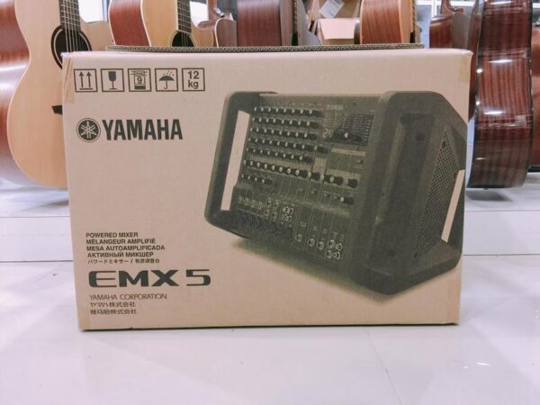 YAMAHA EMX5_01