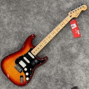 FENDER PLAYER STRAT PLUS TOP