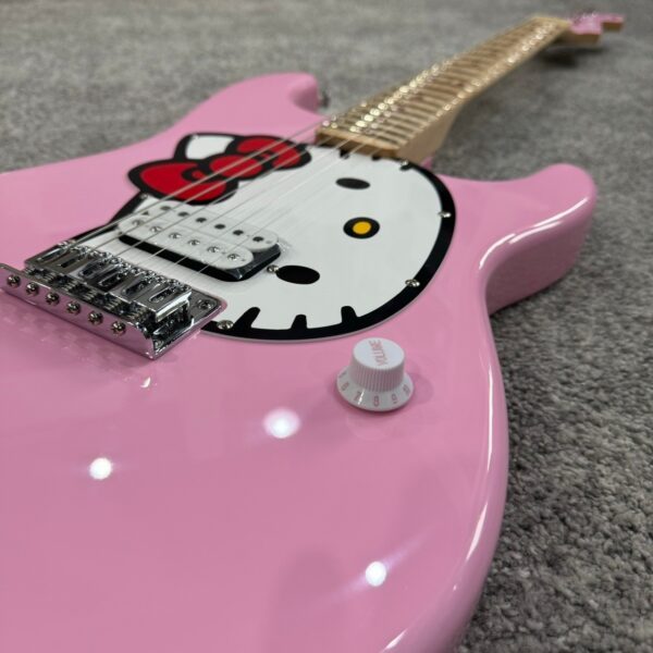 Squier X Hello Kitty Stratocaster LTD - Pink 三麗鷗聯名 電吉他：圖片 5