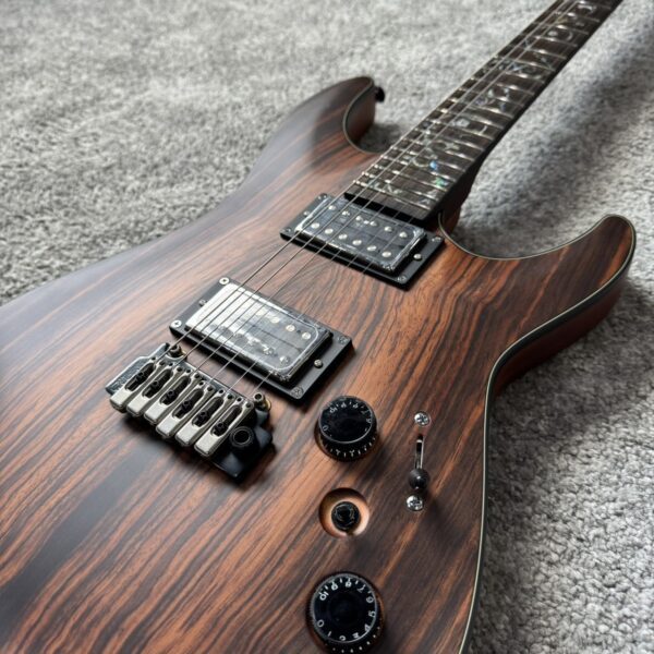 SCHECTER C-1 EXOTIC TREM EBONY