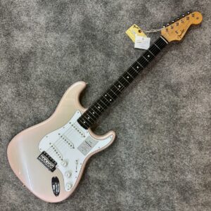 FENDER JAPAN TRADNLII 60S STRAT RW STARDUST PINK