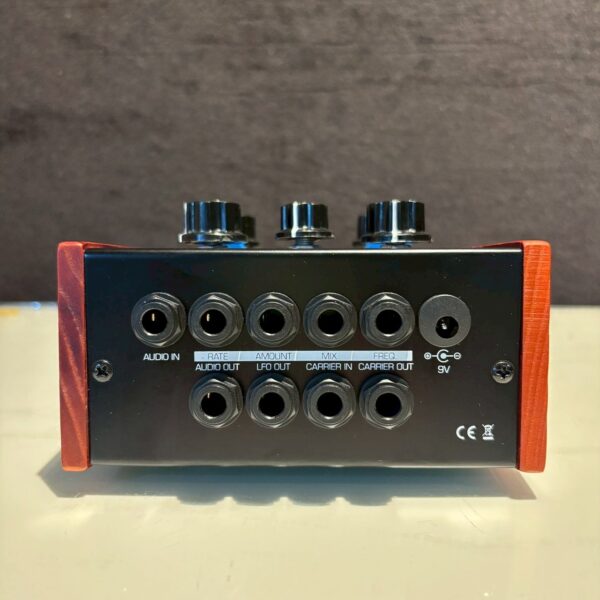 Warm Audio RingerBringer Ring Modulation Pedal