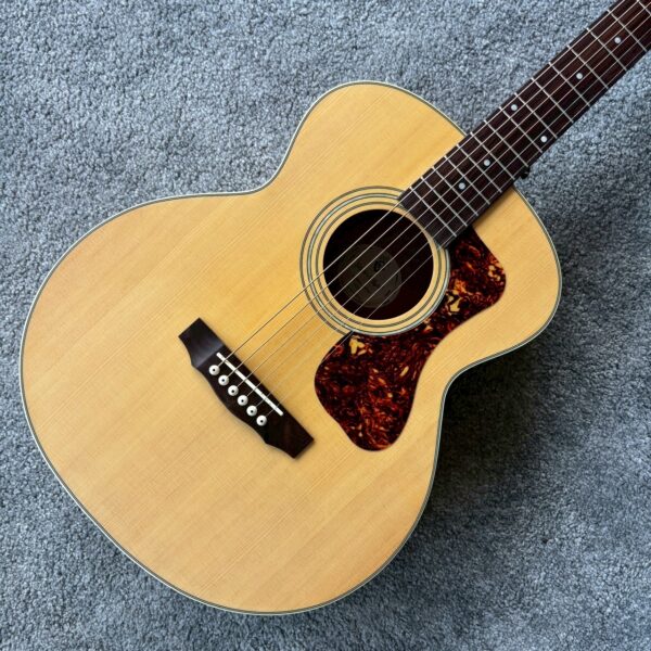 GUILD JUMBO JUNIOR GUITAR