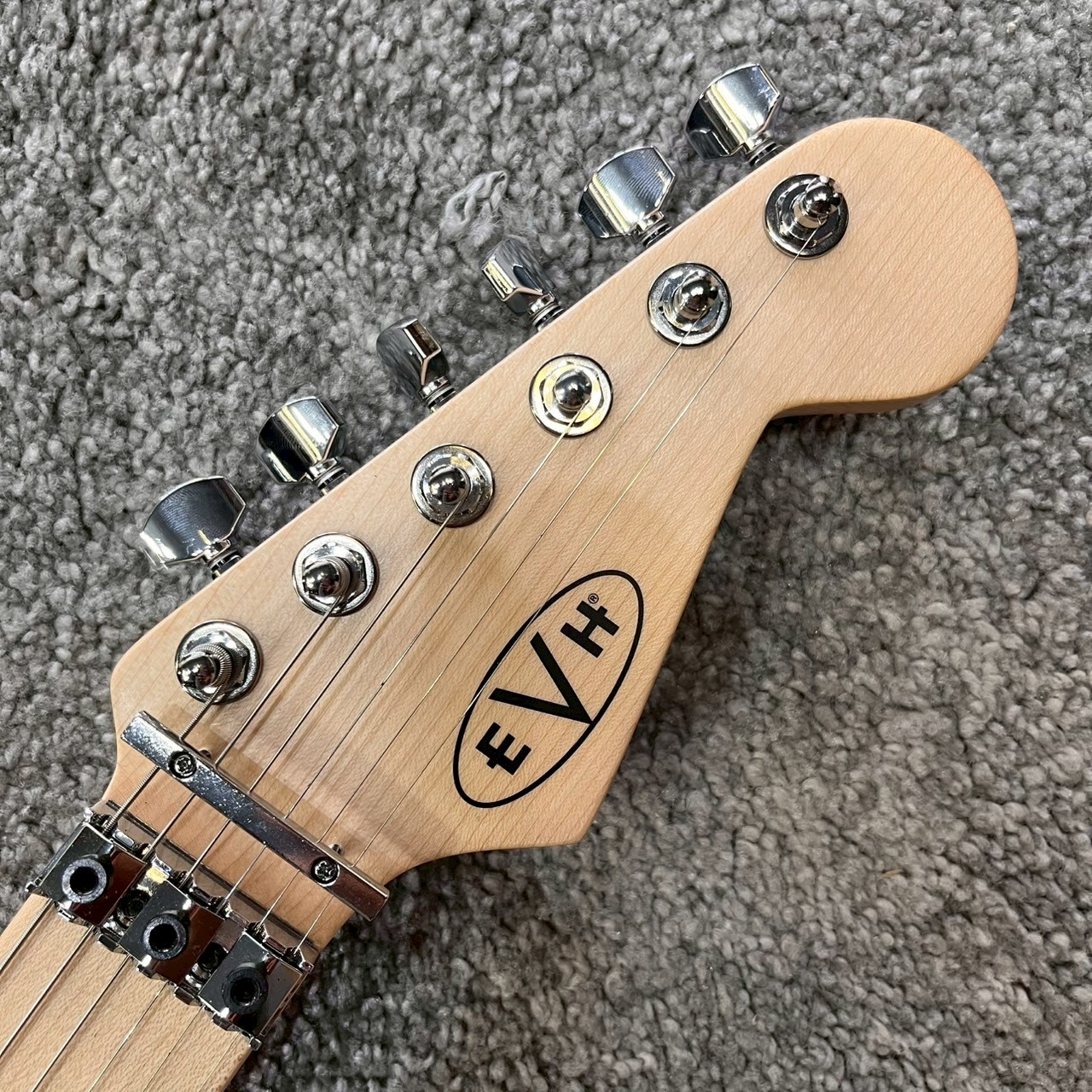 EVH Striped Series - Black w/ Yellow Stripes 黑身黃線 Van Halen:圖片 4